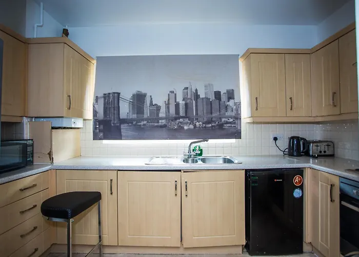 Modern 2 Bedroom Apartment