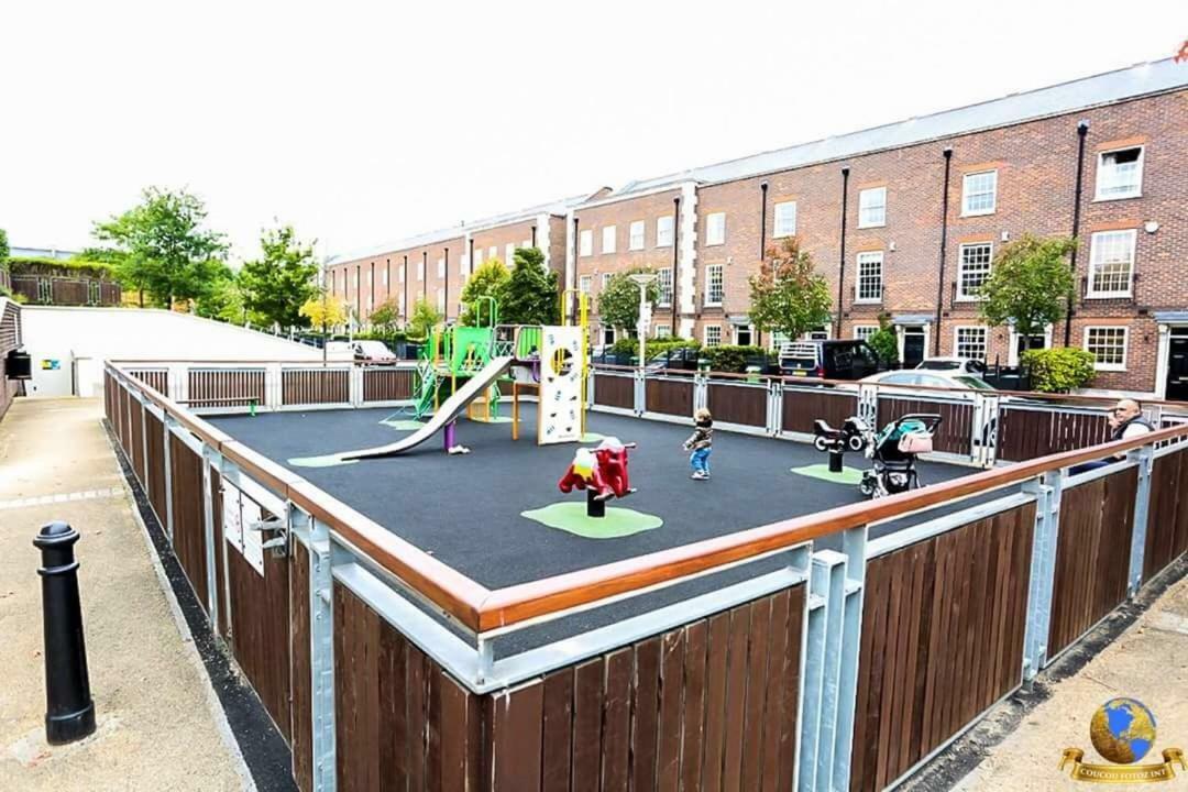 Modern 2 Bedroom Appartement Londres